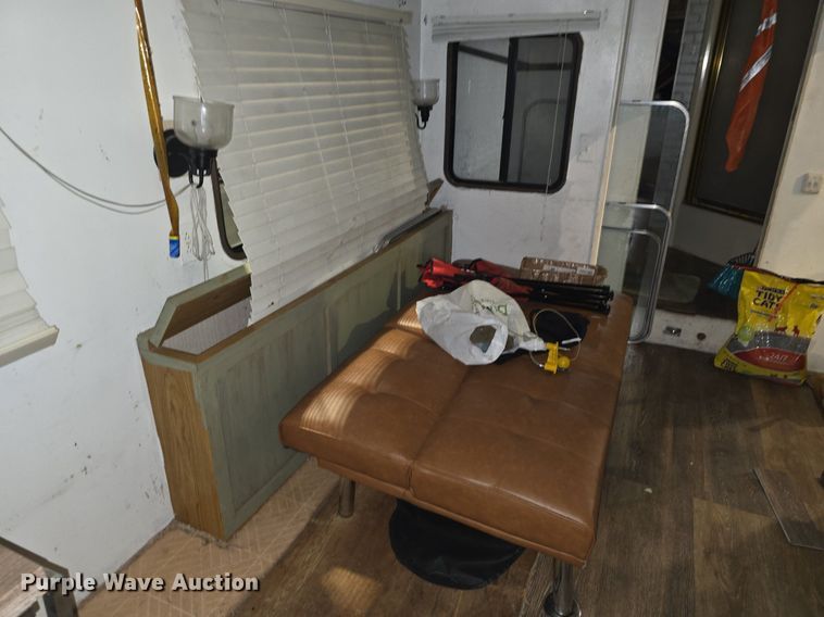 image for item DQ5161 1993 Travel Supreme camper