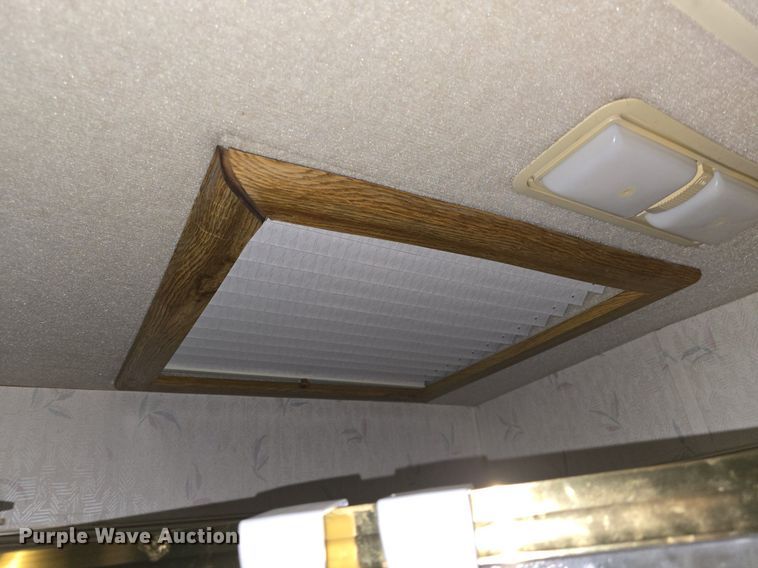 image for item DQ5161 1993 Travel Supreme camper