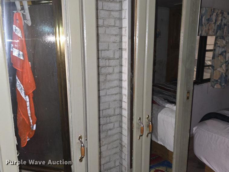 image for item DQ5161 1993 Travel Supreme camper