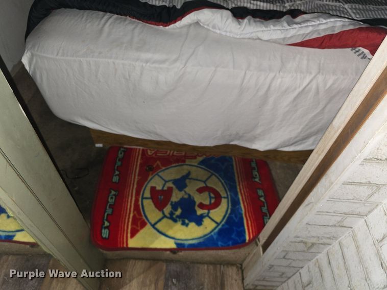 image for item DQ5161 1993 Travel Supreme camper