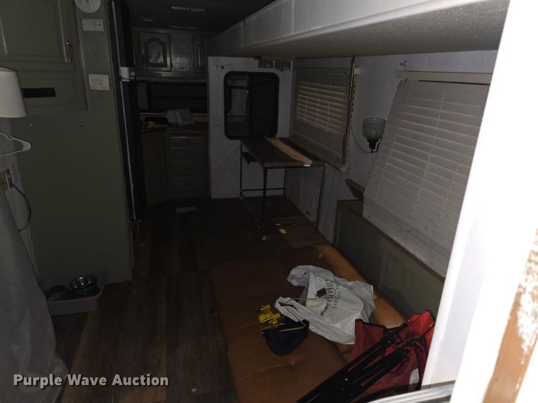 image for item DQ5161 1993 Travel Supreme camper