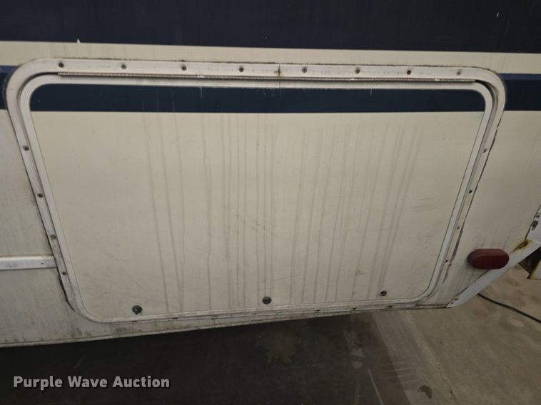 image for item DQ5164 1995 Ford  Econoline E350 Montana Tioga RV