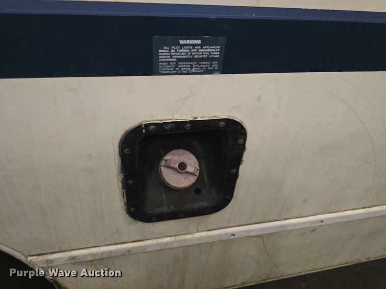 image for item DQ5164 1995 Ford  Econoline E350 Montana Tioga RV