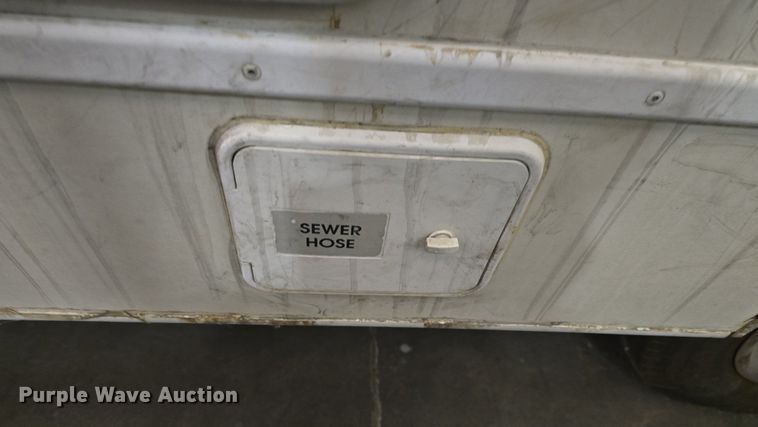 image for item DQ5164 1995 Ford  Econoline E350 Montana Tioga RV