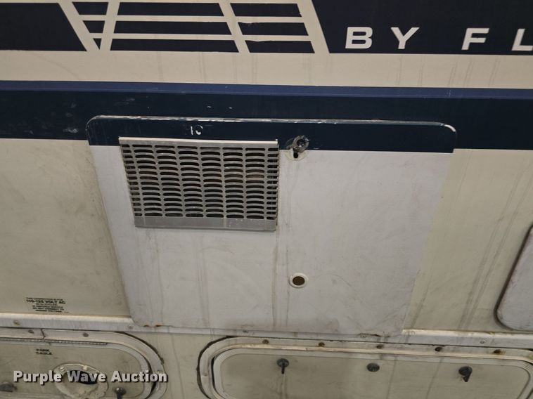 image for item DQ5164 1995 Ford  Econoline E350 Montana Tioga RV