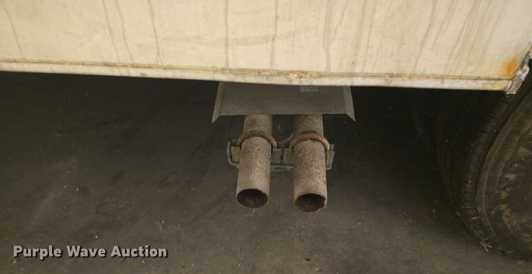 image for item DQ5164 1995 Ford  Econoline E350 Montana Tioga RV