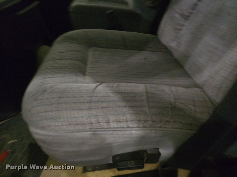 image for item DQ5164 1995 Ford  Econoline E350 Montana Tioga RV