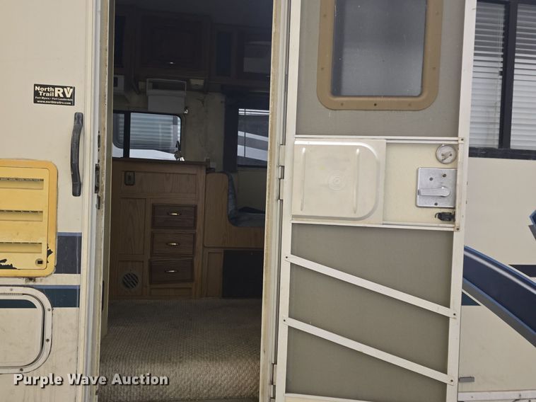 image for item DQ5164 1995 Ford  Econoline E350 Montana Tioga RV