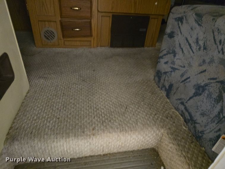 image for item DQ5164 1995 Ford  Econoline E350 Montana Tioga RV