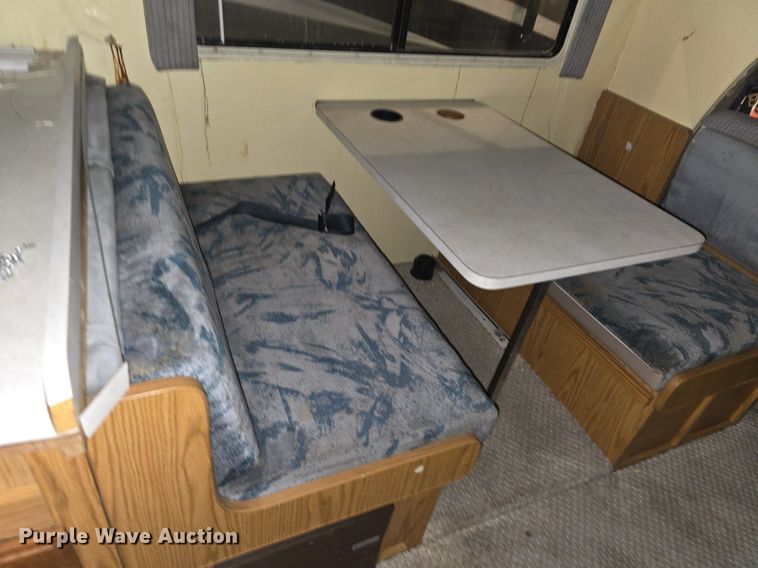 image for item DQ5164 1995 Ford  Econoline E350 Montana Tioga RV