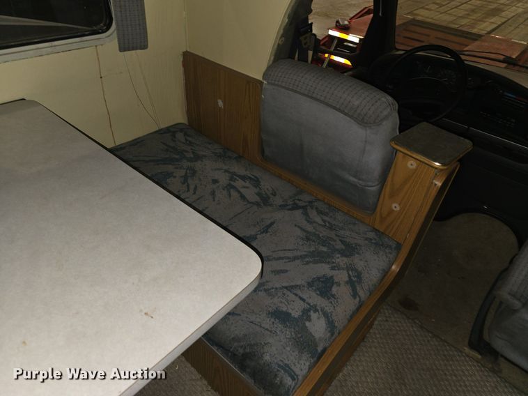 image for item DQ5164 1995 Ford  Econoline E350 Montana Tioga RV