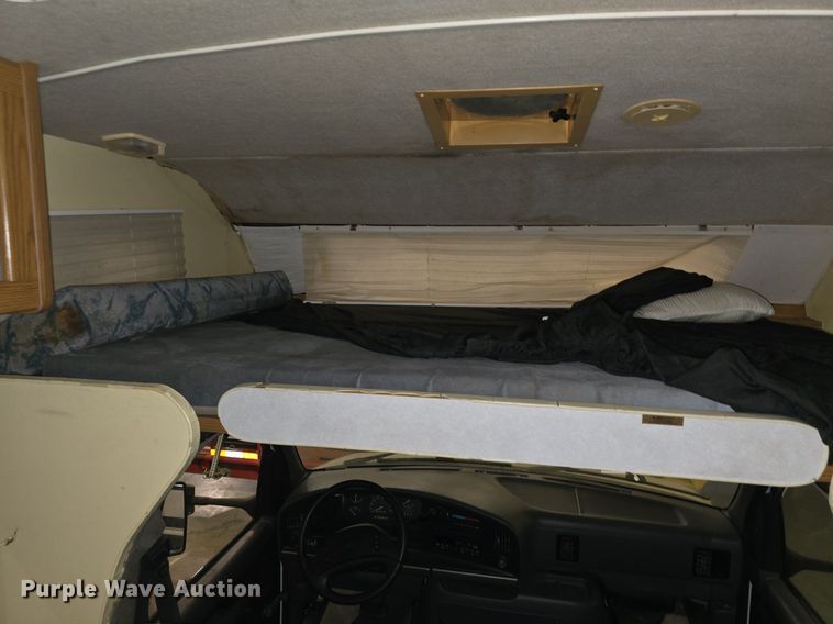 image for item DQ5164 1995 Ford  Econoline E350 Montana Tioga RV