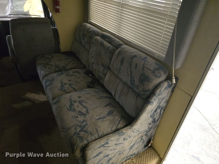 image for item DQ5164 1995 Ford  Econoline E350 Montana Tioga RV