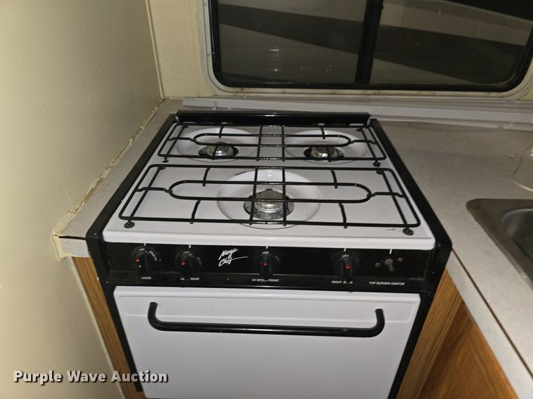 image for item DQ5164 1995 Ford  Econoline E350 Montana Tioga RV