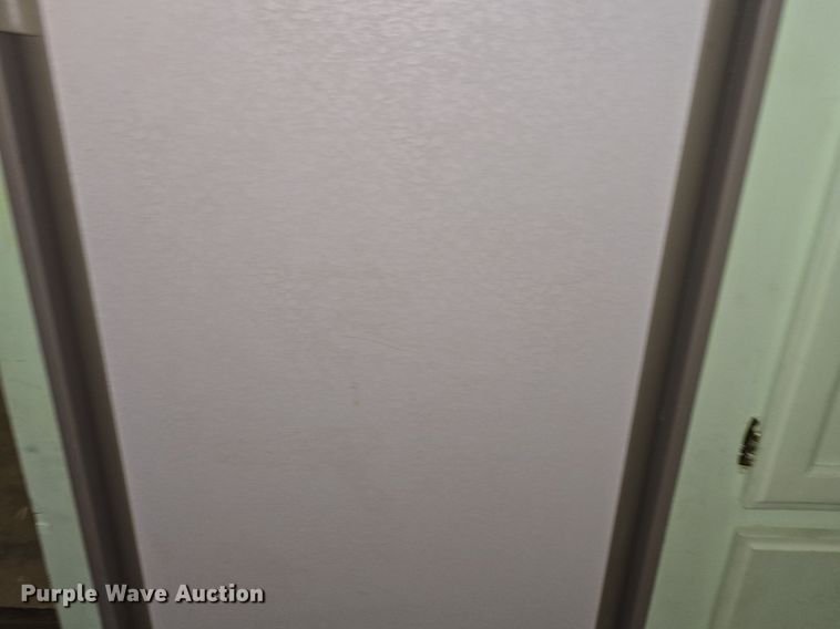 image for item DQ5164 1995 Ford  Econoline E350 Montana Tioga RV