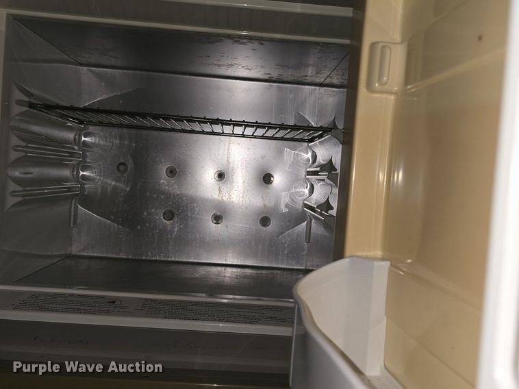 image for item DQ5164 1995 Ford  Econoline E350 Montana Tioga RV