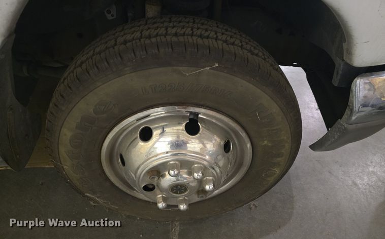 image for item DQ5164 1995 Ford  Econoline E350 Montana Tioga RV