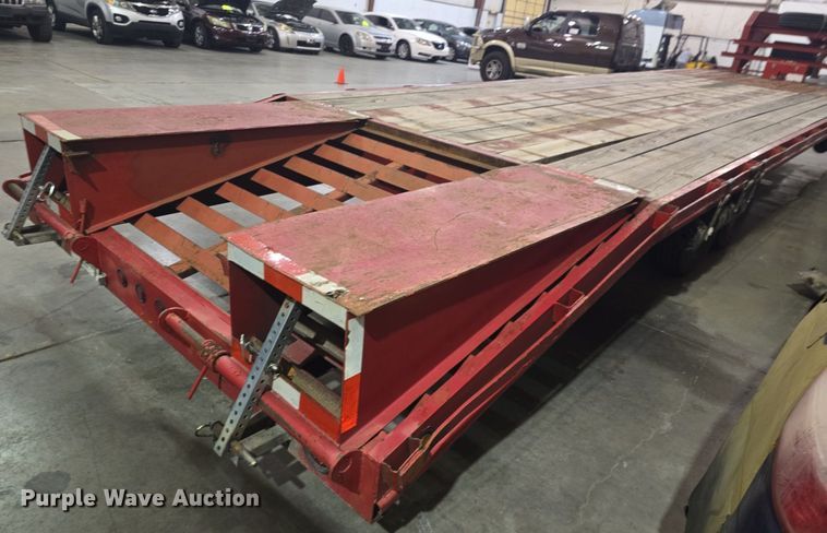 image for item DQ5165 2013 East Texas Longhorn GSN  equipment trailer