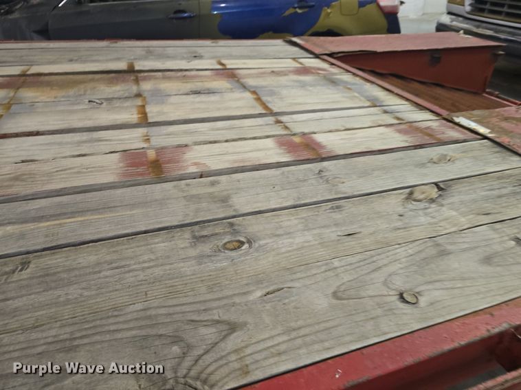 image for item DQ5165 2013 East Texas Longhorn GSN  equipment trailer