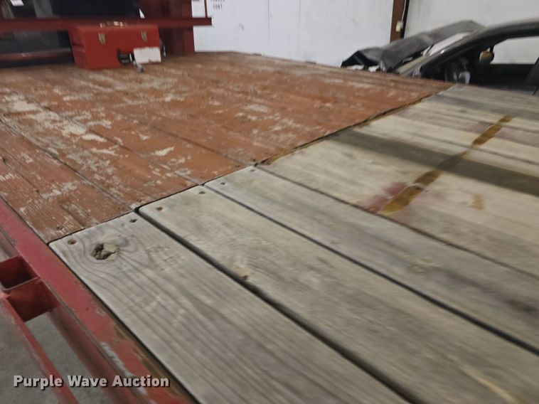 image for item DQ5165 2013 East Texas Longhorn GSN  equipment trailer