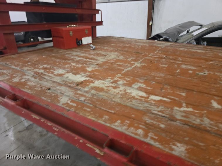 image for item DQ5165 2013 East Texas Longhorn GSN  equipment trailer