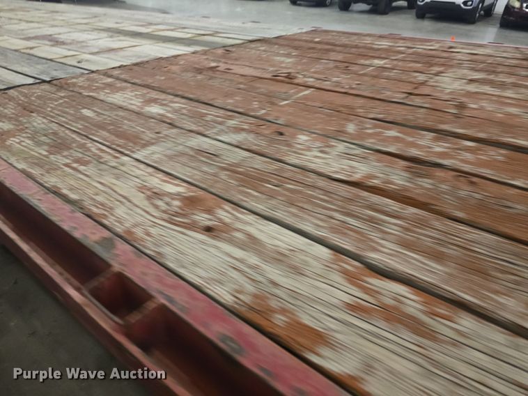 image for item DQ5165 2013 East Texas Longhorn GSN  equipment trailer