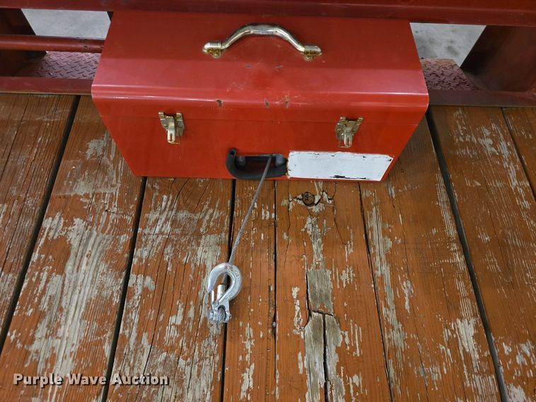 image for item DQ5165 2013 East Texas Longhorn GSN  equipment trailer