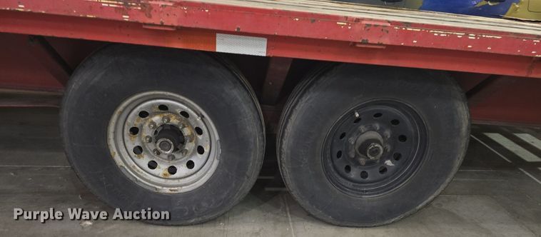 image for item DQ5165 2013 East Texas Longhorn GSN  equipment trailer