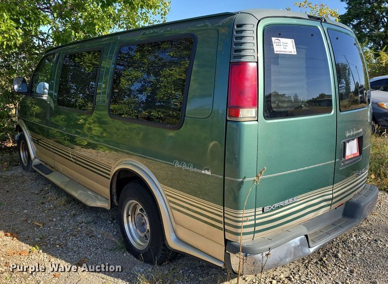 image for item DQ5188 1999 Chevy  Express G1500 van