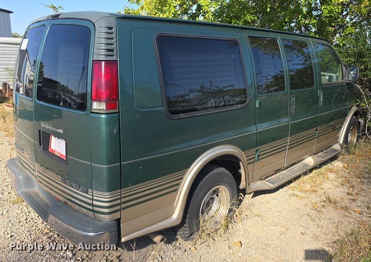 image for item DQ5188 1999 Chevy  Express G1500 van