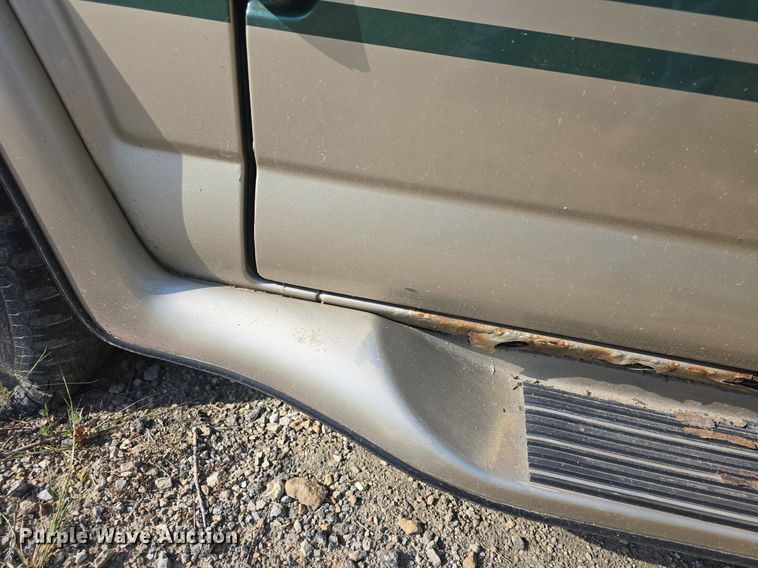 image for item DQ5188 1999 Chevy  Express G1500 van