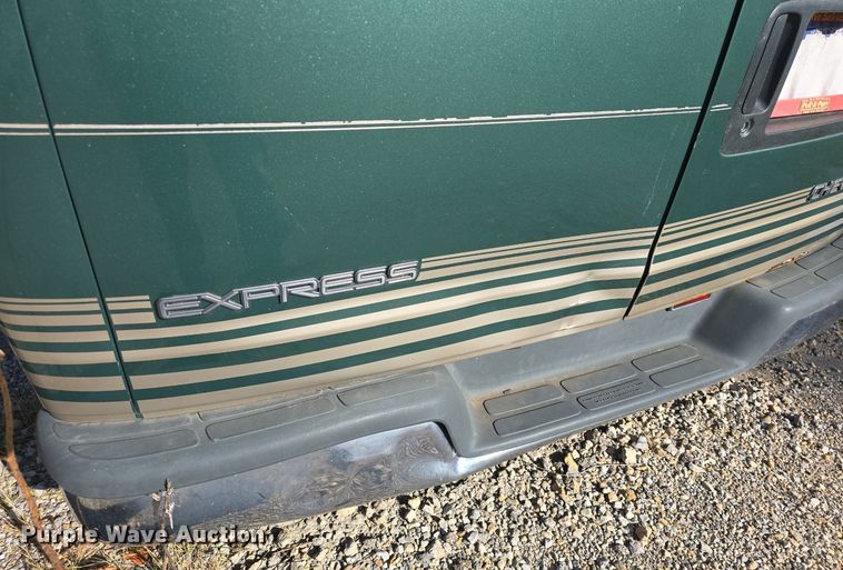 image for item DQ5188 1999 Chevy  Express G1500 van