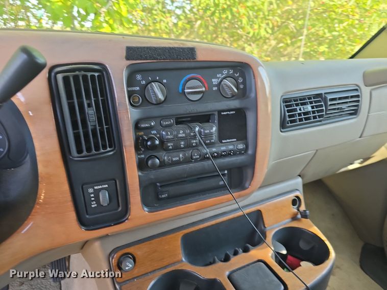 image for item DQ5188 1999 Chevy  Express G1500 van