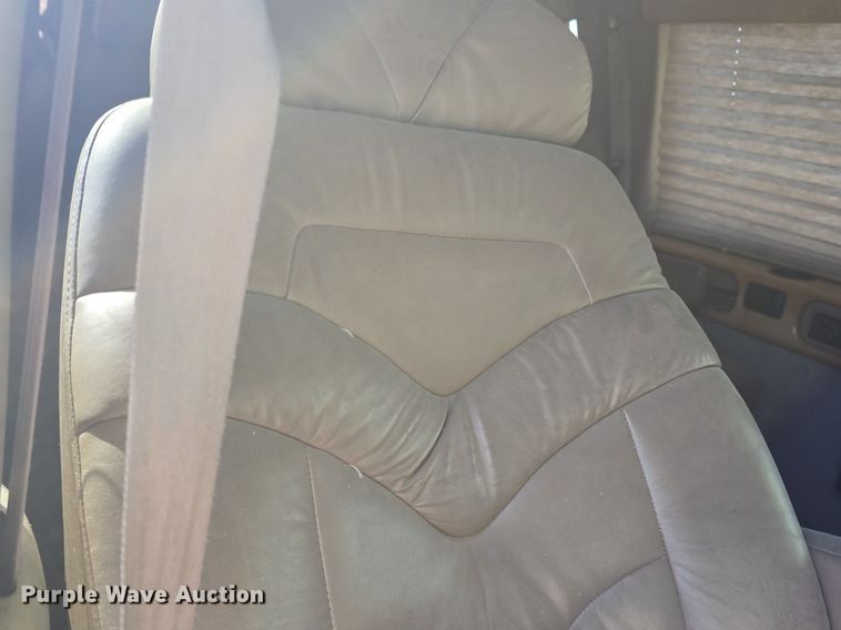 image for item DQ5188 1999 Chevy  Express G1500 van