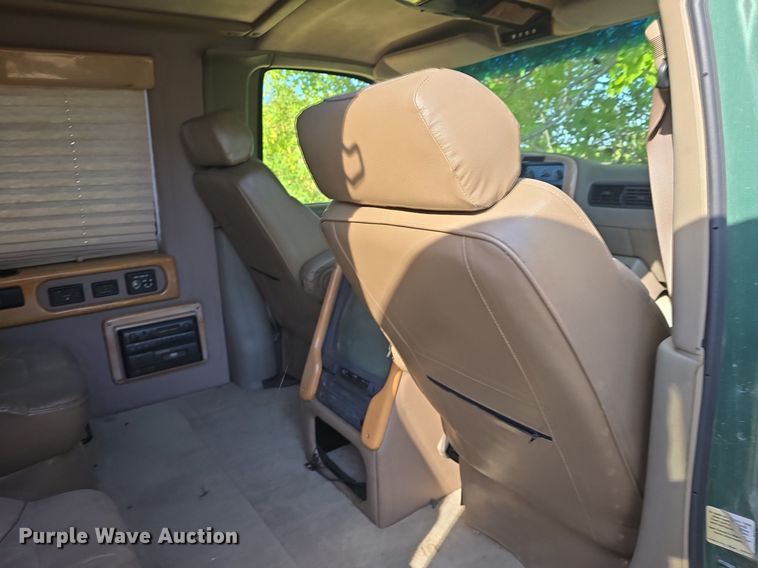 image for item DQ5188 1999 Chevy  Express G1500 van