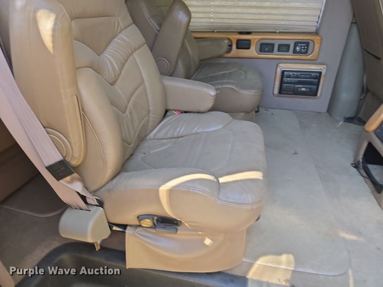 image for item DQ5188 1999 Chevy  Express G1500 van