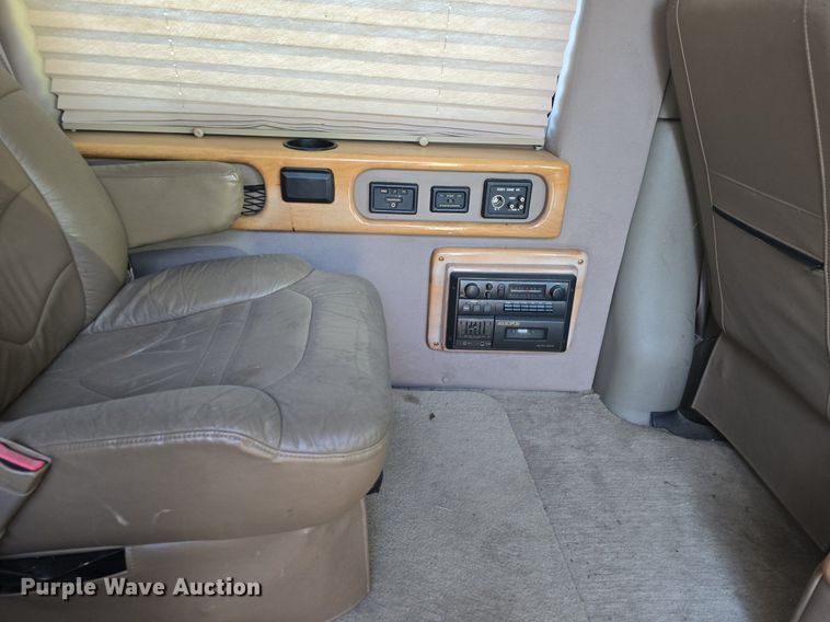 image for item DQ5188 1999 Chevy  Express G1500 van