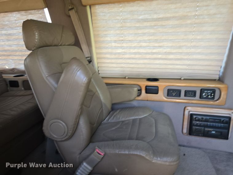 image for item DQ5188 1999 Chevy  Express G1500 van