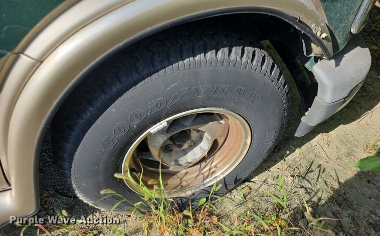 image for item DQ5188 1999 Chevy  Express G1500 van