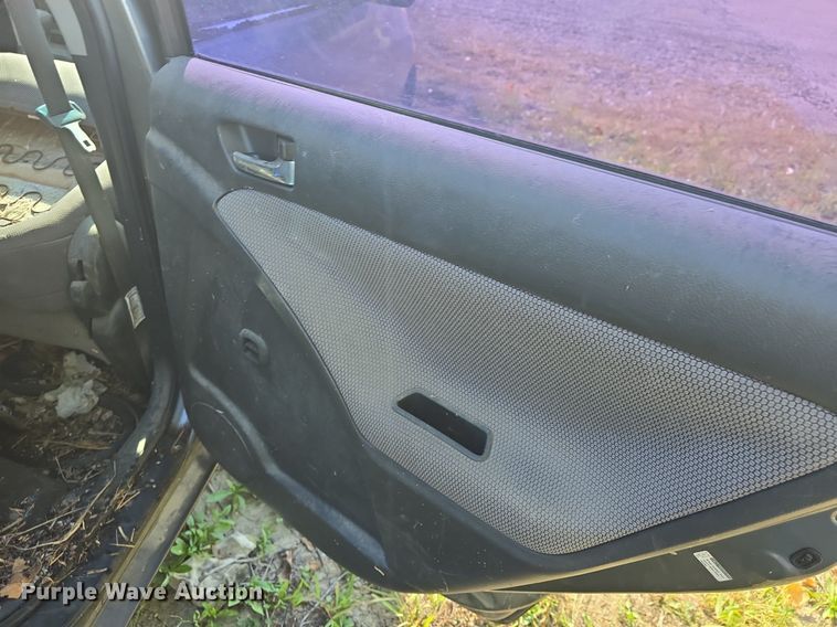 image for item DQ5189 2005 Toyota Matrix XR 