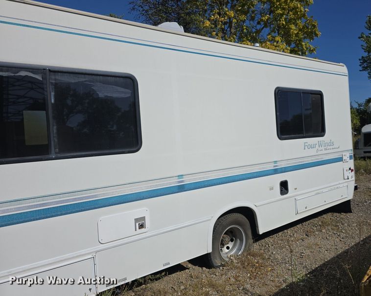 image for item DQ5193 1997 Ford E350 Four Winds 5000 RV