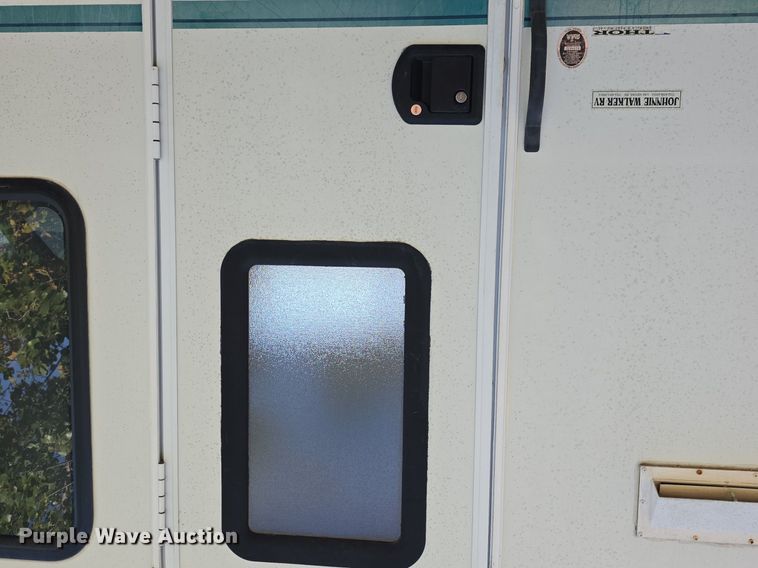 image for item DQ5193 1997 Ford E350 Four Winds 5000 RV