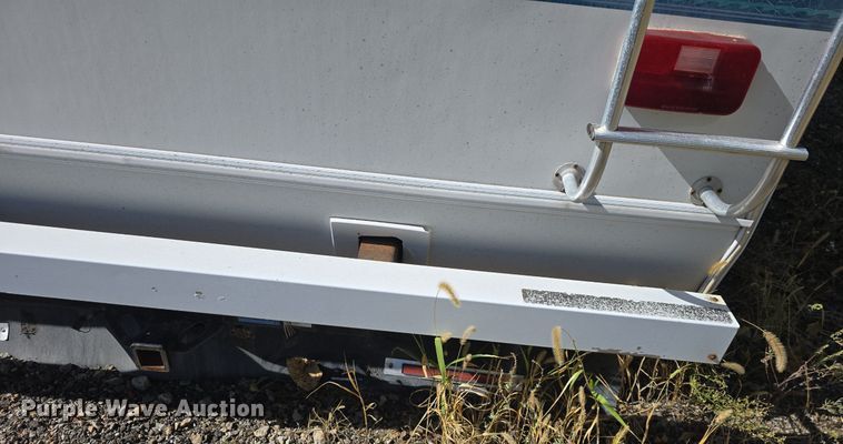 image for item DQ5193 1997 Ford E350 Four Winds 5000 RV