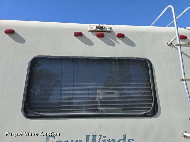 image for item DQ5193 1997 Ford E350 Four Winds 5000 RV