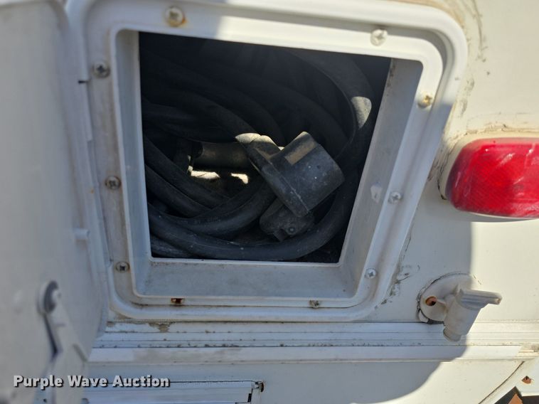 image for item DQ5193 1997 Ford E350 Four Winds 5000 RV