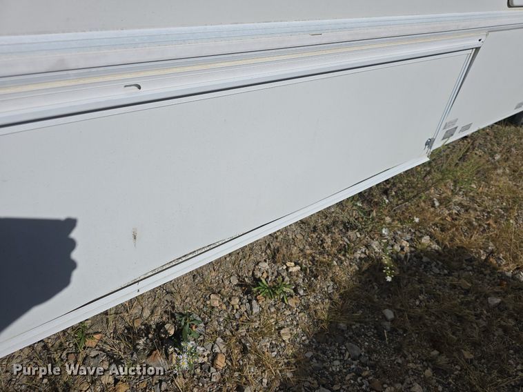 image for item DQ5193 1997 Ford E350 Four Winds 5000 RV