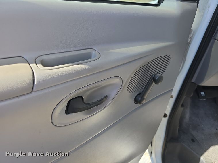 image for item DQ5193 1997 Ford E350 Four Winds 5000 RV