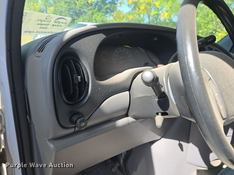 image for item DQ5193 1997 Ford E350 Four Winds 5000 RV