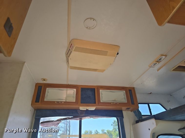 image for item DQ5193 1997 Ford E350 Four Winds 5000 RV