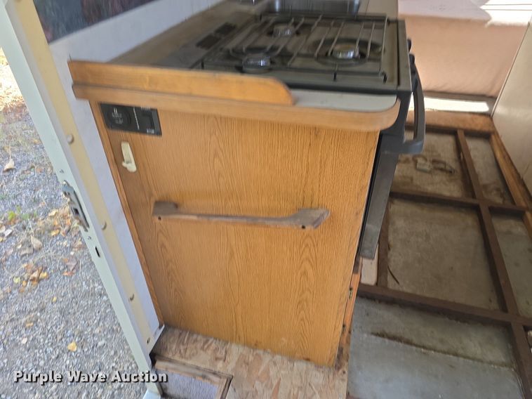 image for item DQ5193 1997 Ford E350 Four Winds 5000 RV